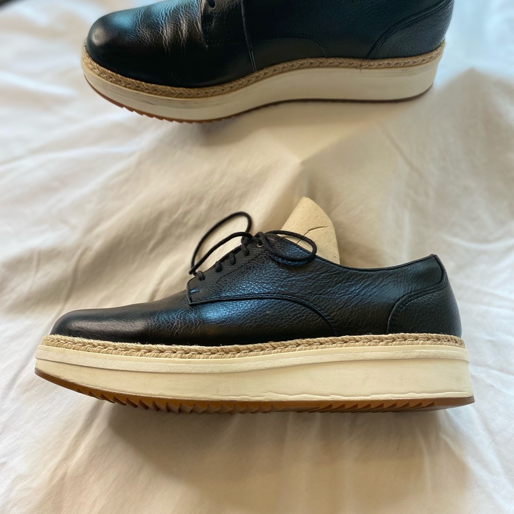 Clarks Artisan Black Leather Loafer - Picture 4 of 4